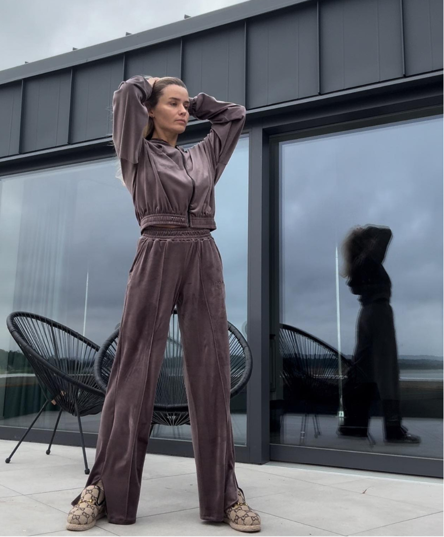 Velūra ikdienas uzvalks OP-KS-100